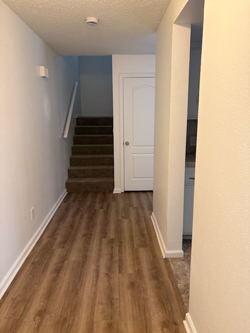 Atascadero Apartment: 5625 Capistrano