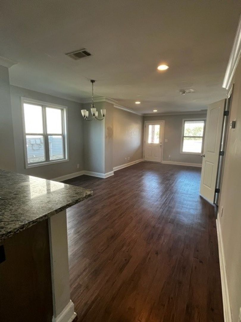 Lebanon Townhome: 296 Cainsville Rd