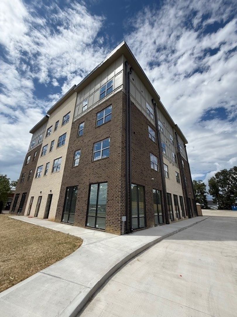 Lebanon Apartment: 829 Carthage Hwy.