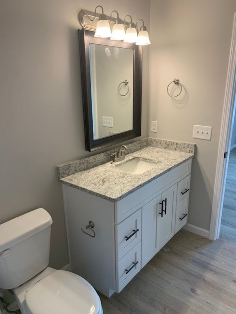 Lebanon Apartment: 829 Carthage Hwy.