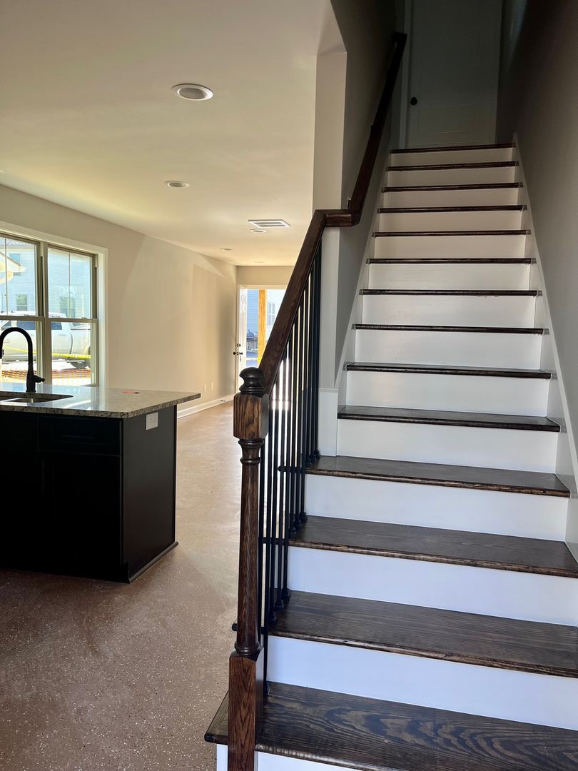 Lebanon Apartment: C & D Units Bluebird Rd.