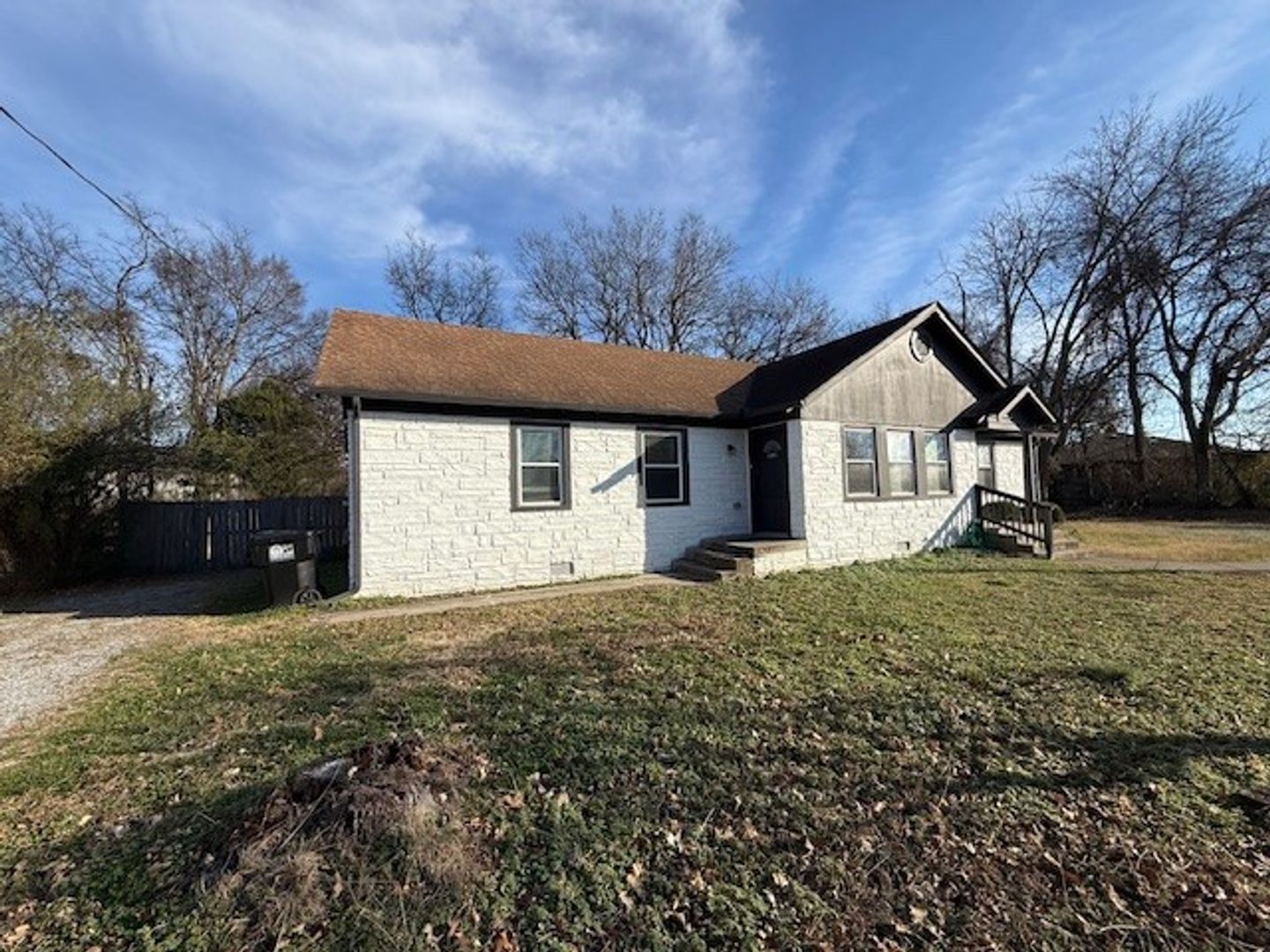 Murfreesboro Apartment: 1118/1120 N. Tennessee Blvd.