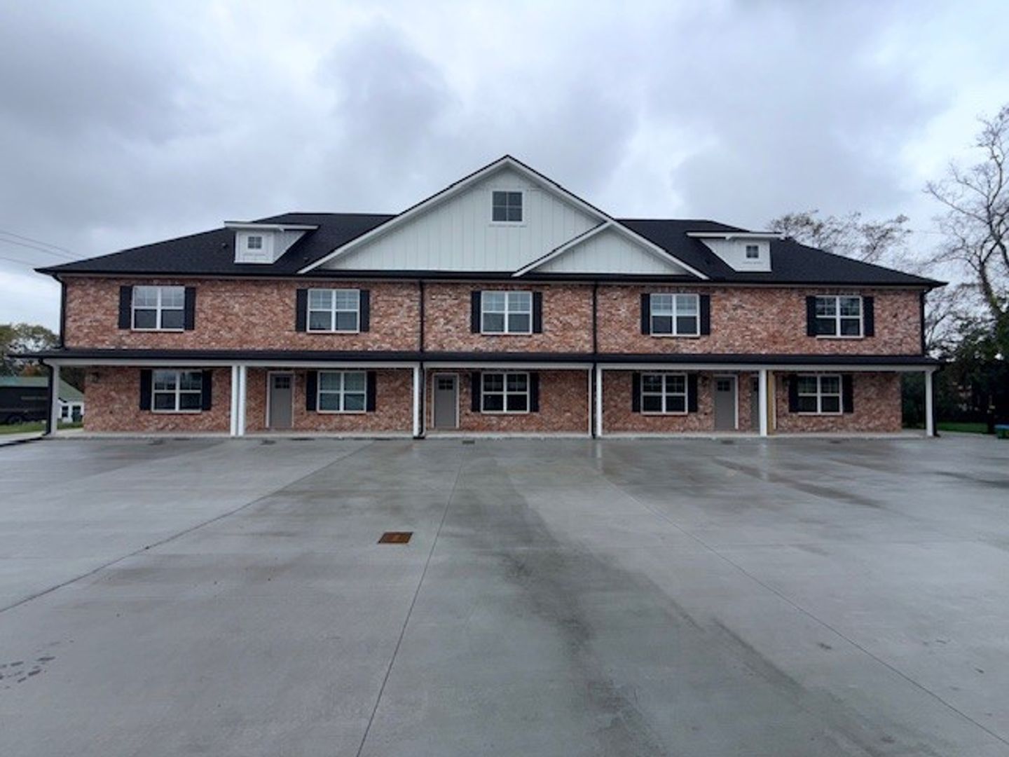 Lebanon Apartment: 311 Cainsville Rd.