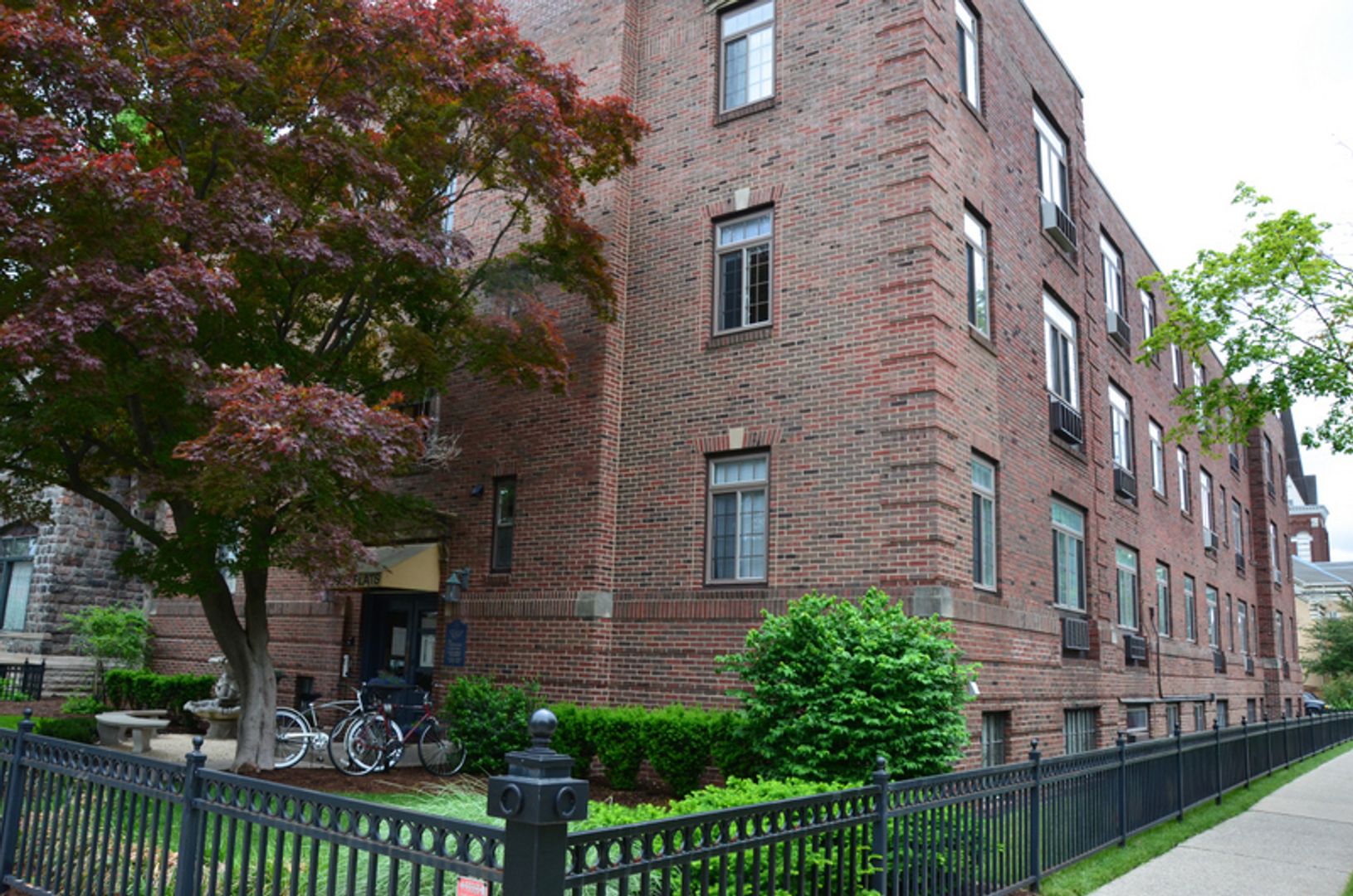 Fort Wayne Apartment: 733 W. Wayne St.