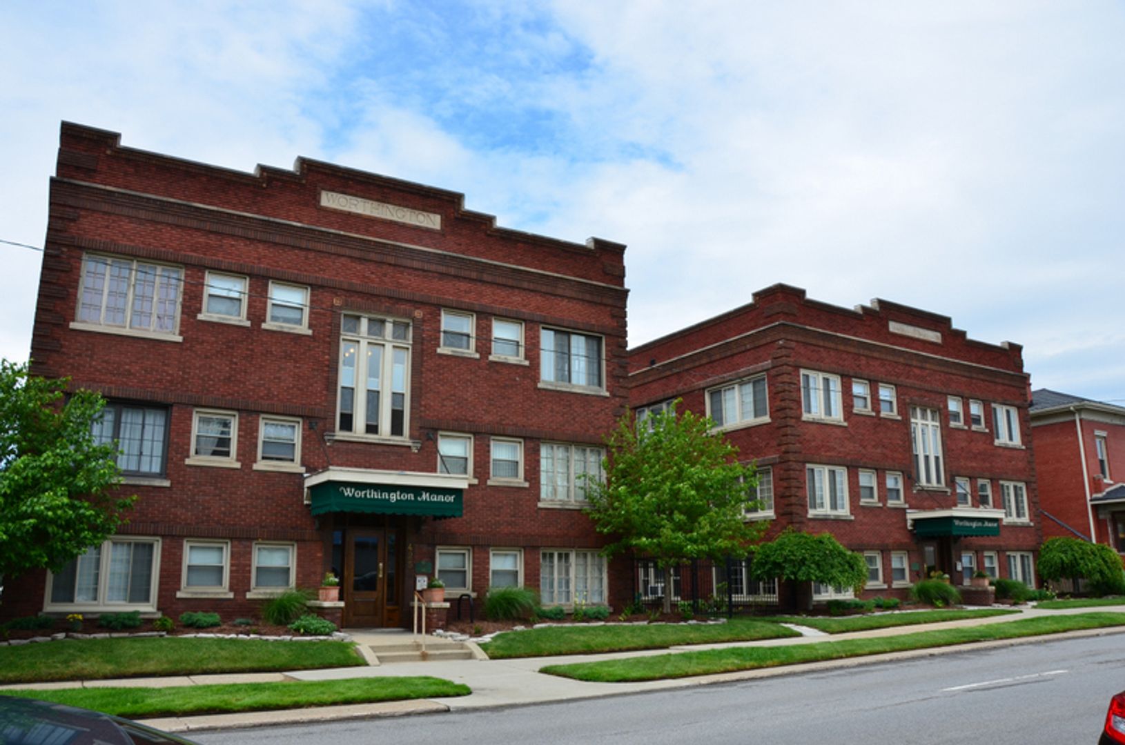 Fort Wayne Apartment: 425-431 E. Wayne St.