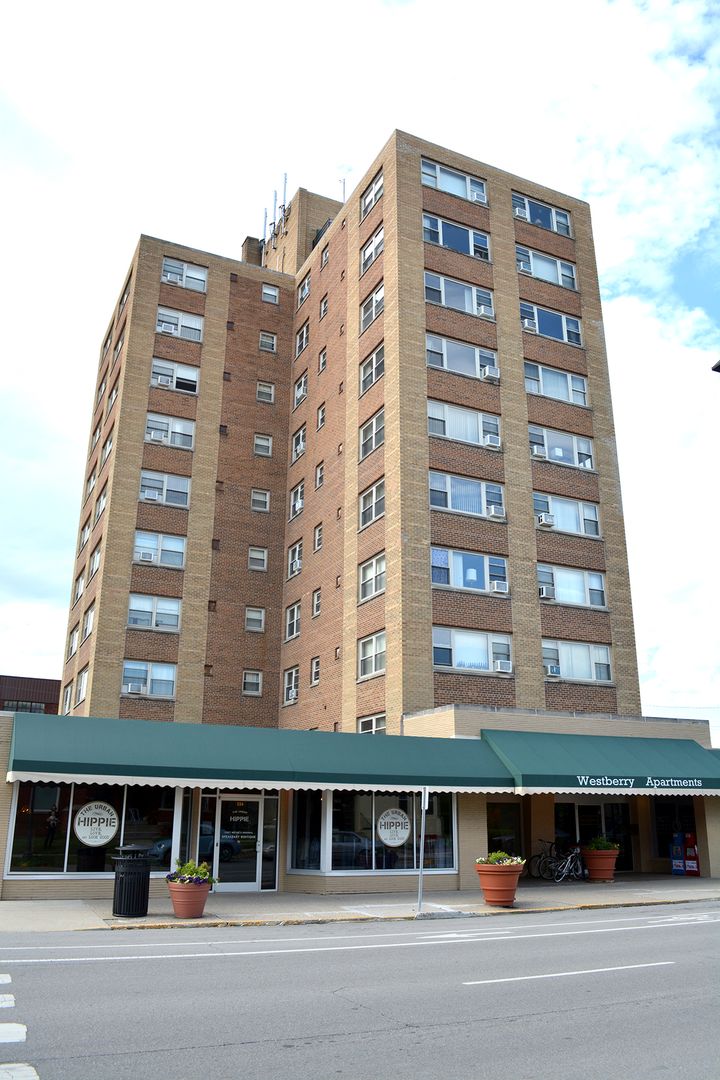 Fort Wayne Apartment: 530 W. Berry St.
