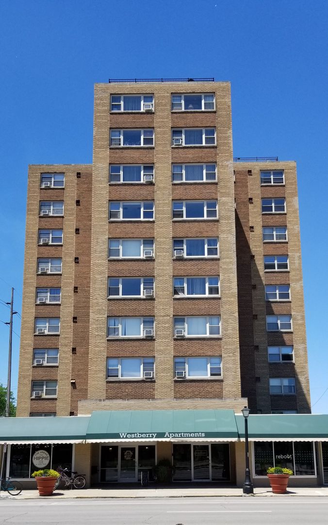Fort Wayne Apartment: 530 W. Berry St.