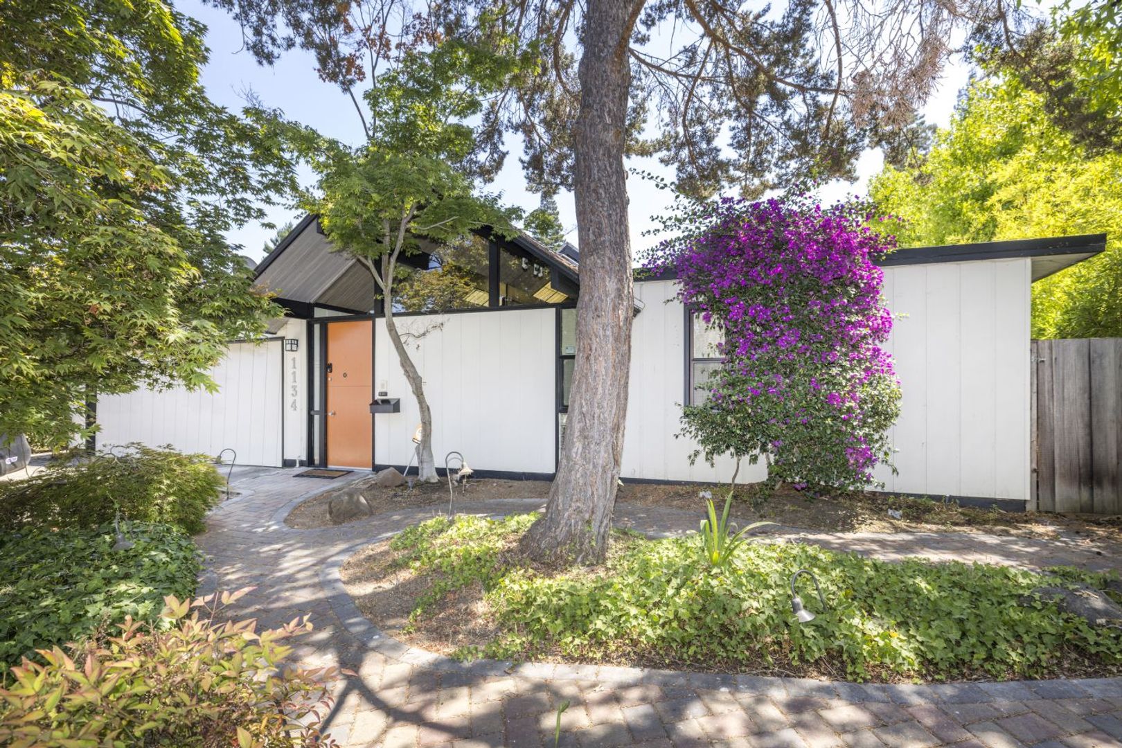 Palo Alto House: 1134 Harker Ave