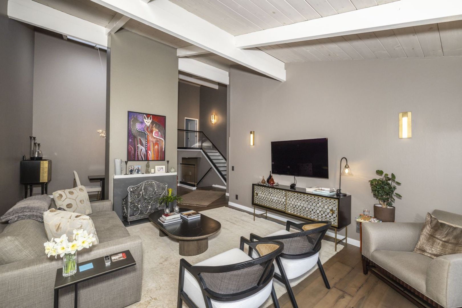 Menlo Park House: 176 Sand Hill Circle