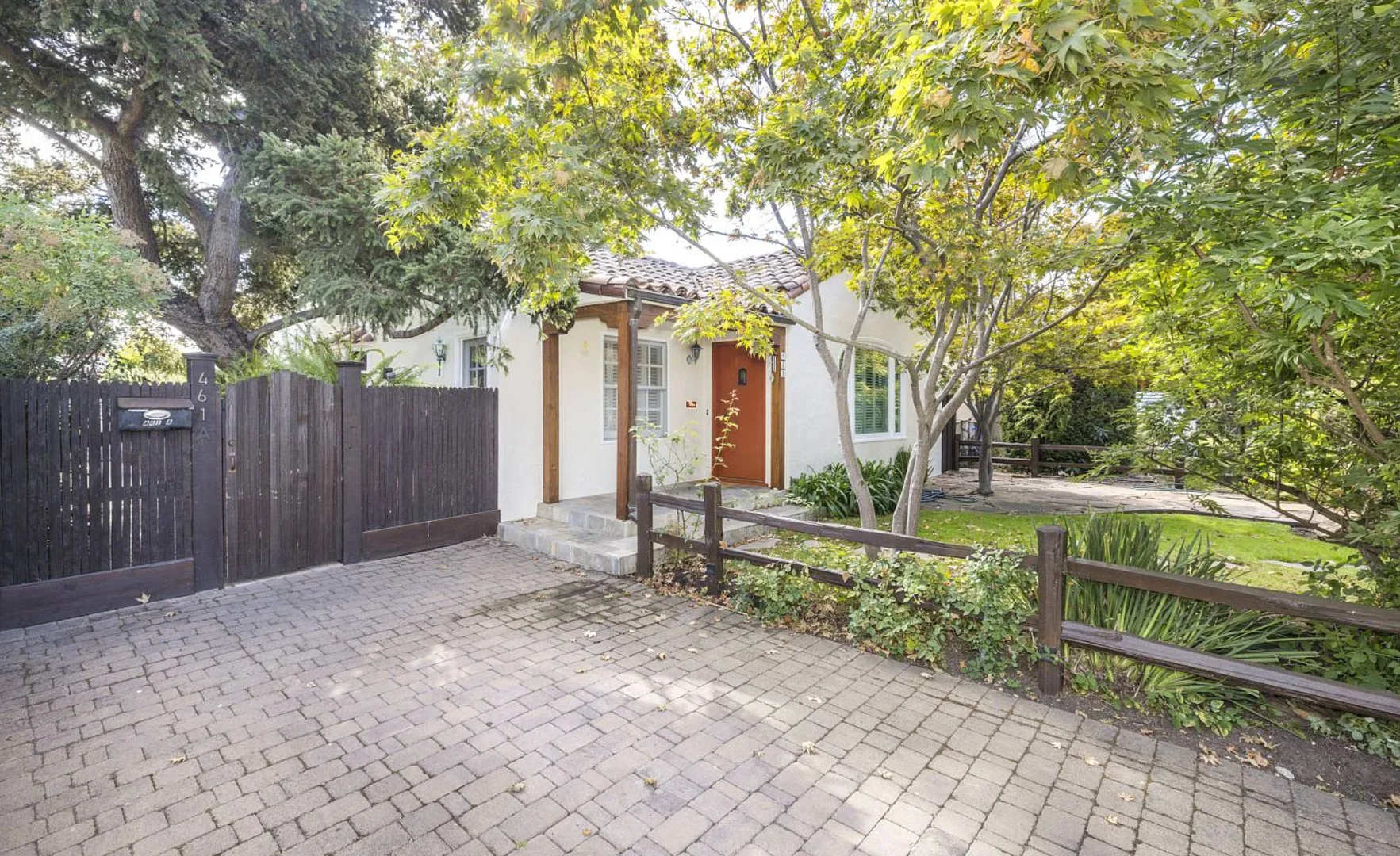 Palo Alto House: 461 Matadero Ave (Front)