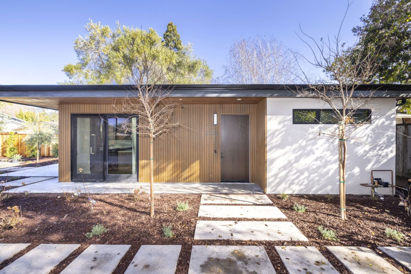 Palo Alto House: 3737 El Centro St #A