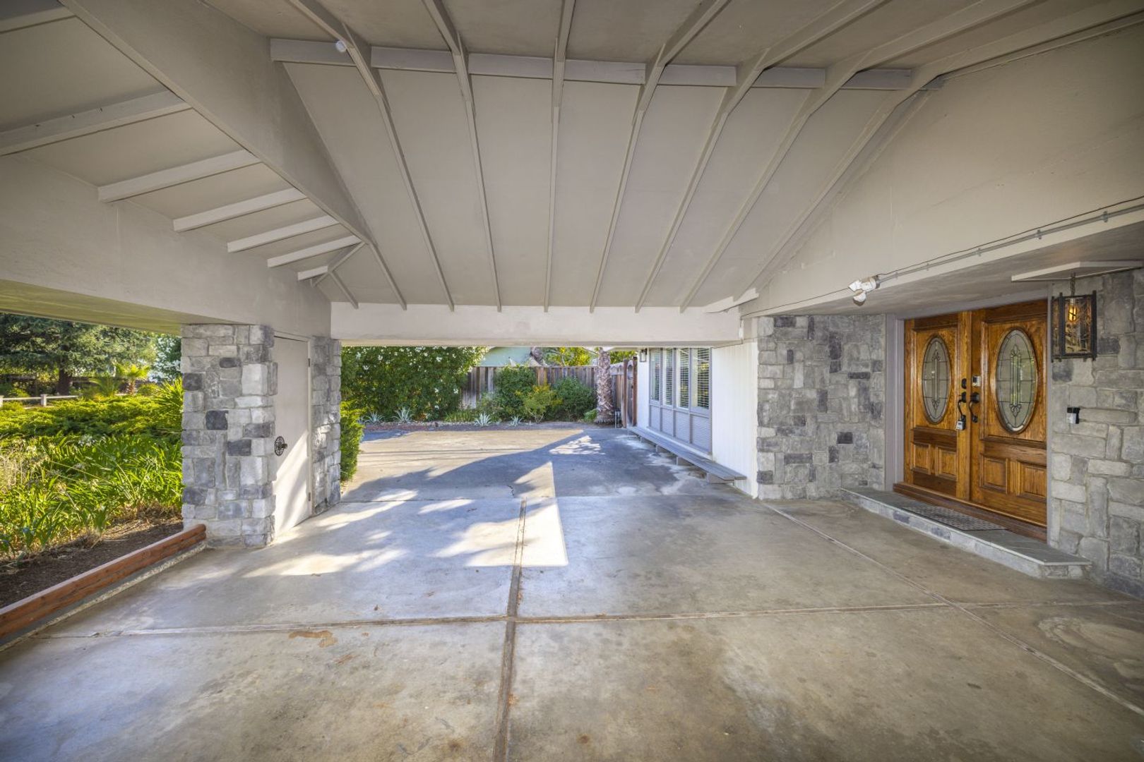 Los Altos House: 1390 Holt Ave