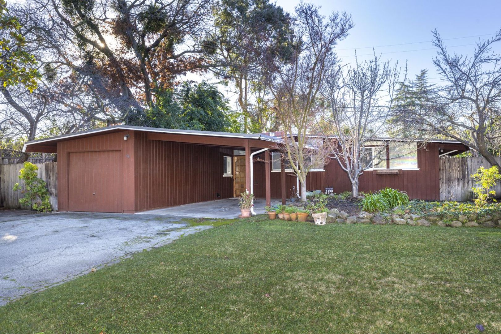 Palo Alto House: 65 Roosevelt Cir