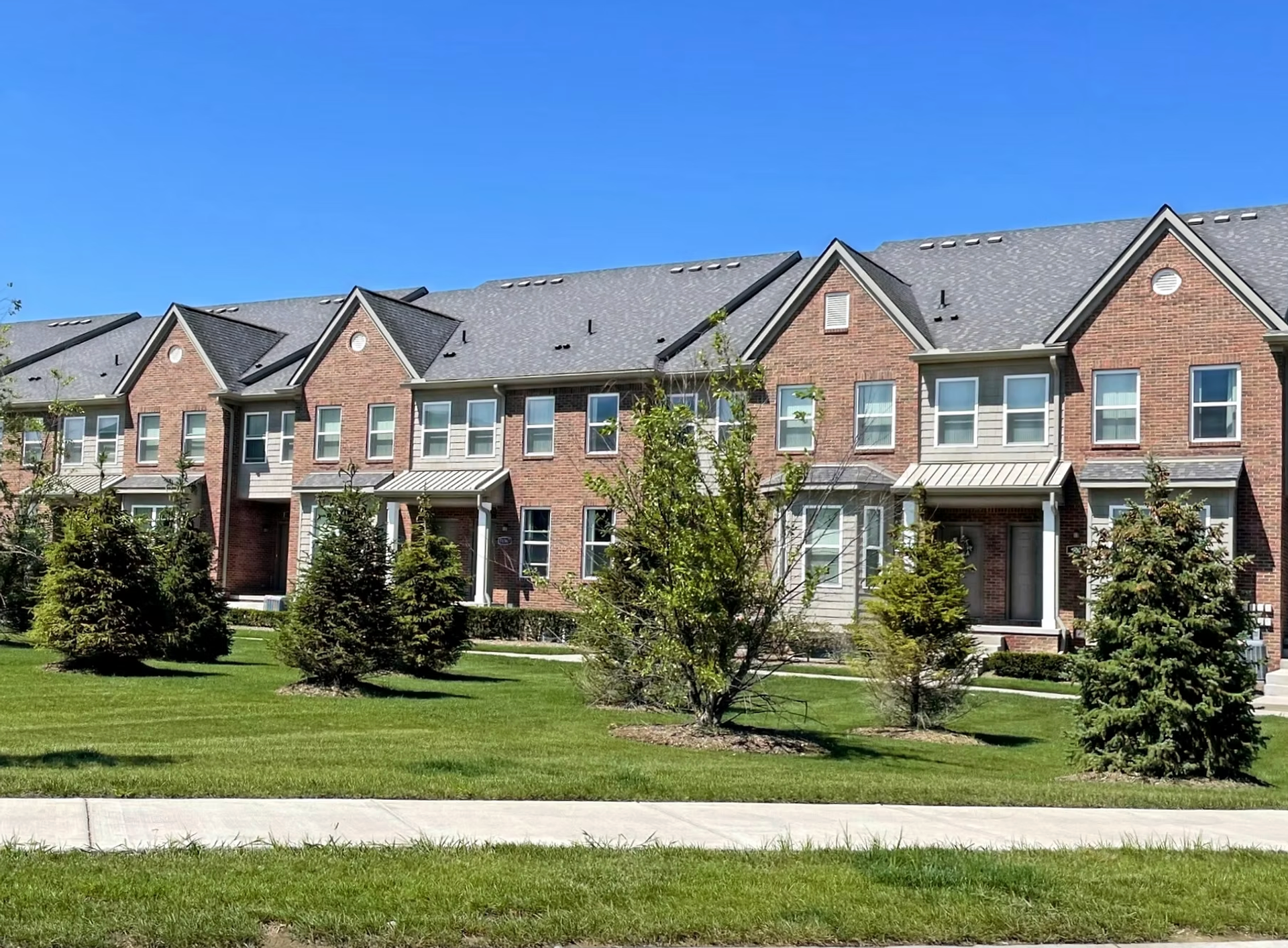 Shelby Township Apartment: 51401 Times Square Drive