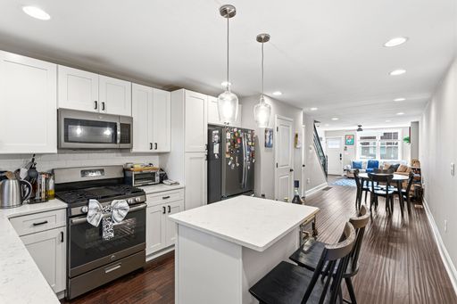 2 Bedroom Rental – 2318 E Thompson Street, Philadelphia, PA 19125