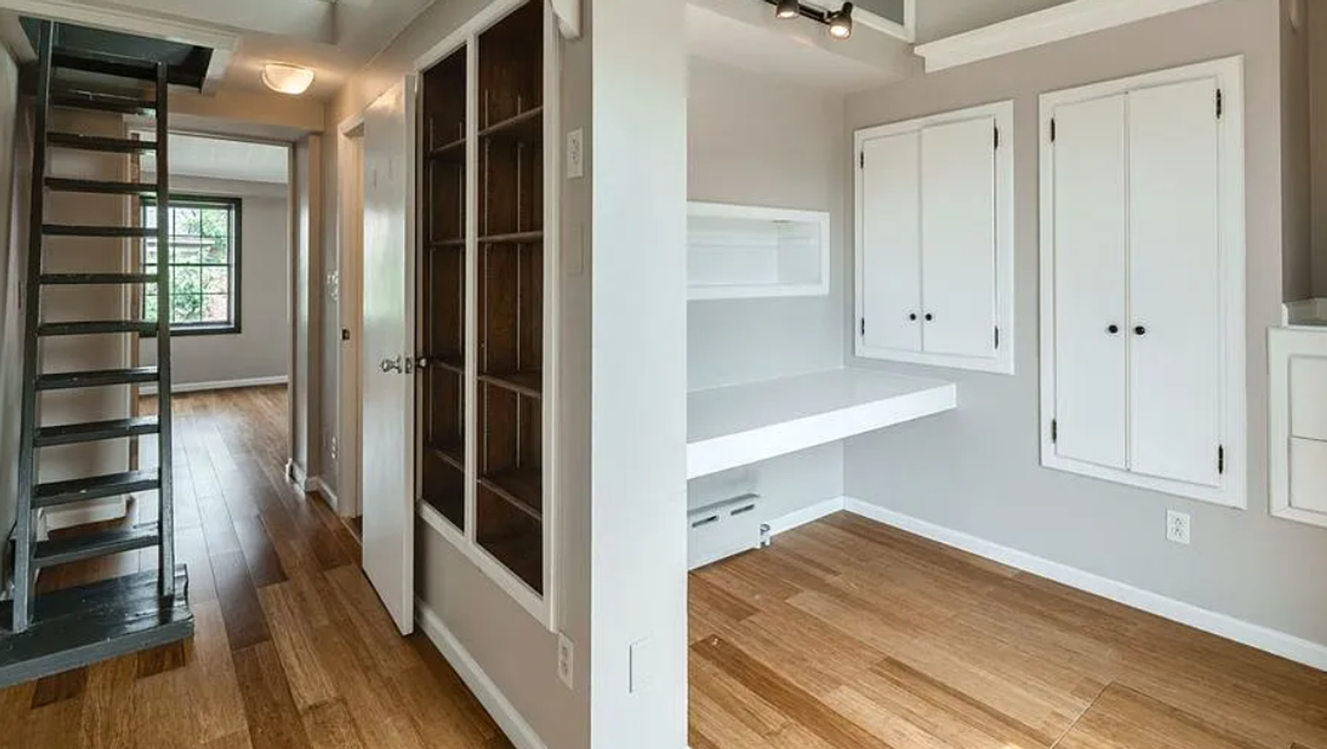 Philadelphia House: 2553 Salmon Street