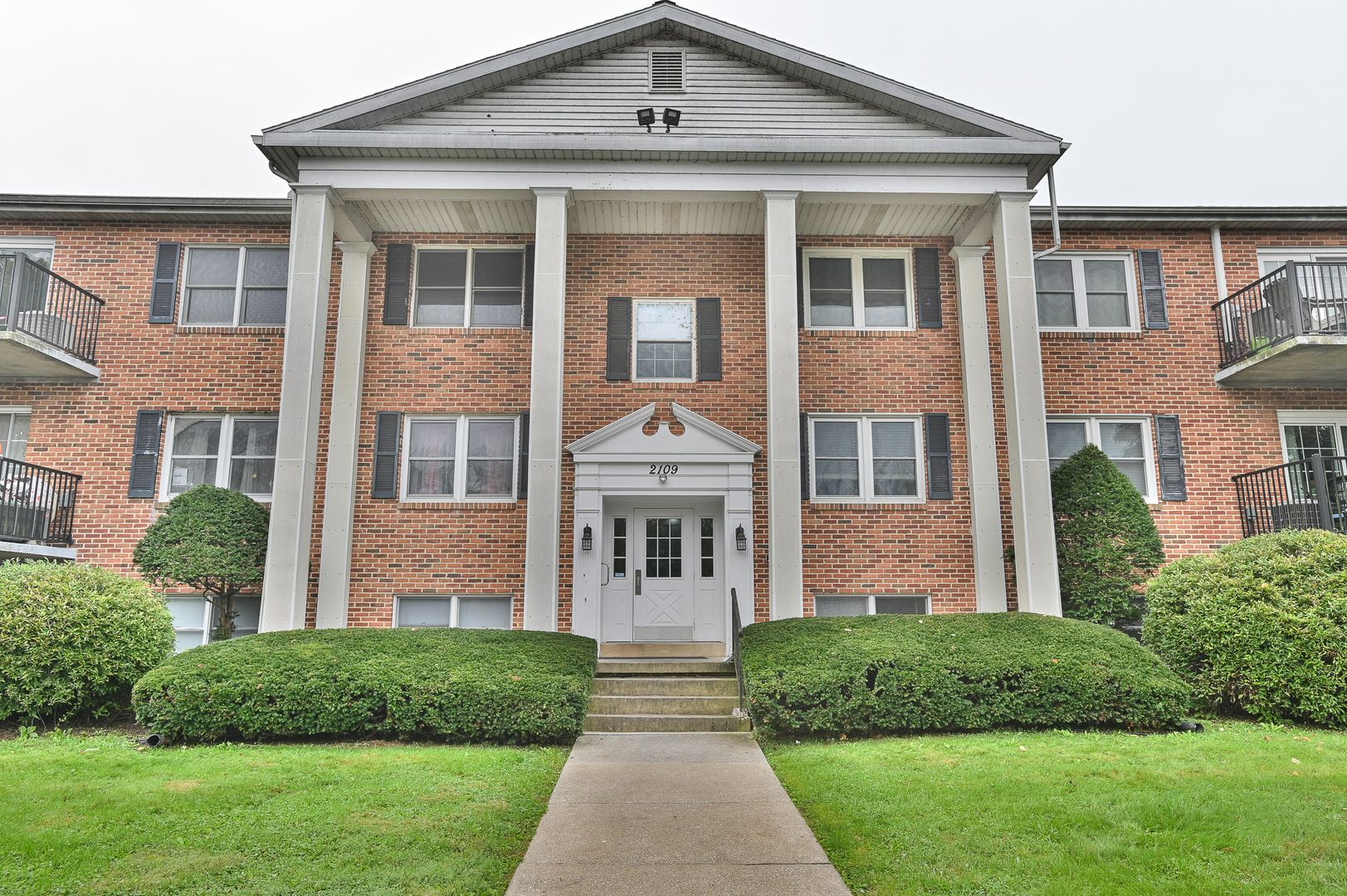 Camp Hill Apartment: 2109 Cedar Run Dr