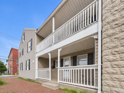 Spacious 2 Bedroom on Calder – photo 1