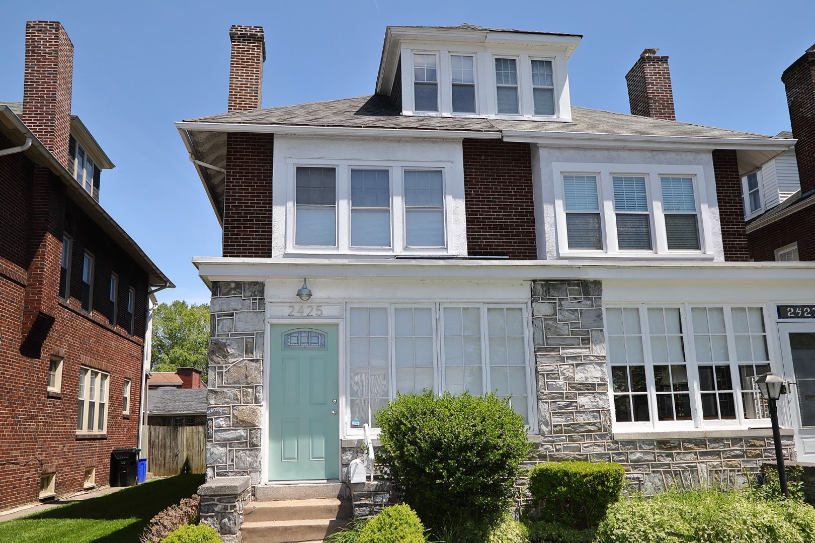 Adorable 5 Bed Single Family Home Near Uptown