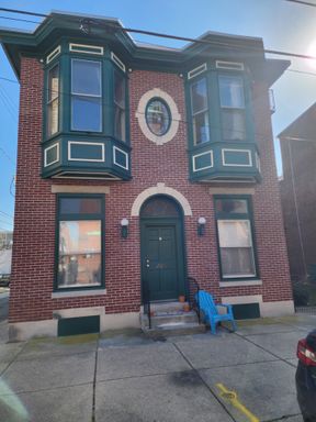 Cute 1 Bedroom on Boas St – photo 1