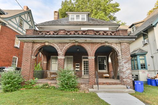 Charming 2 Bedroom 1st Floor on 2nd St – photo 1