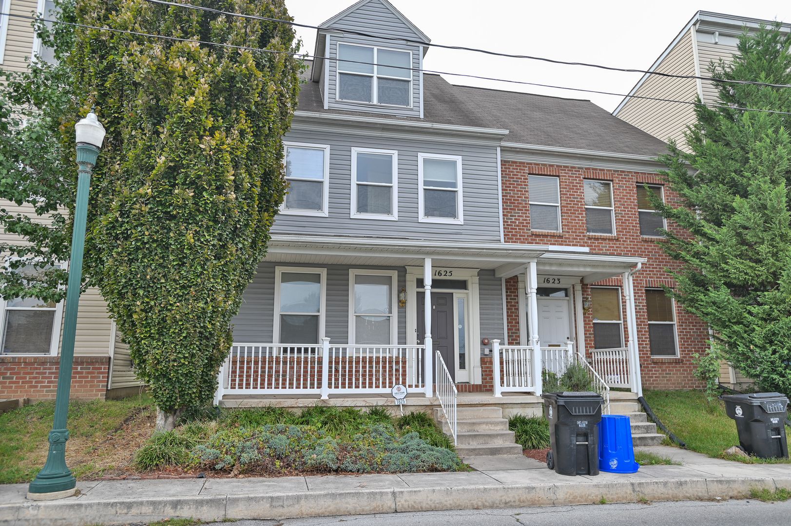 Harrisburg House: 1625 Fulton St