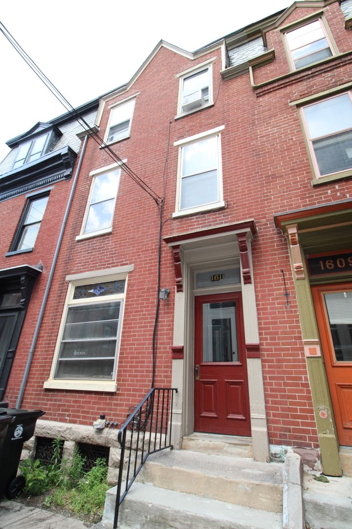 Harrisburg Apartment: 1611 Susquehanna Street