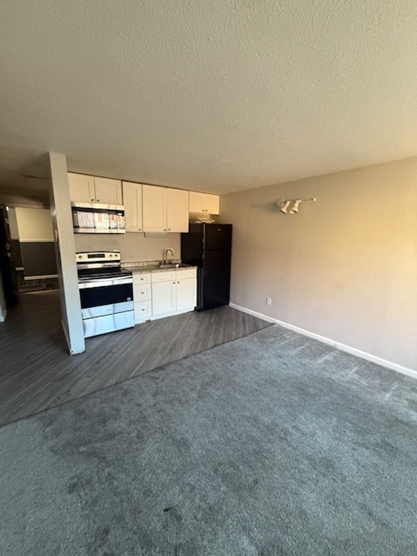 Dayton Apartment: 848 Riverview Terrace