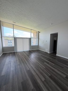 Experience Luxury Living at Bellagio Living I: Modern Apartments in Lawrence, Indiana
