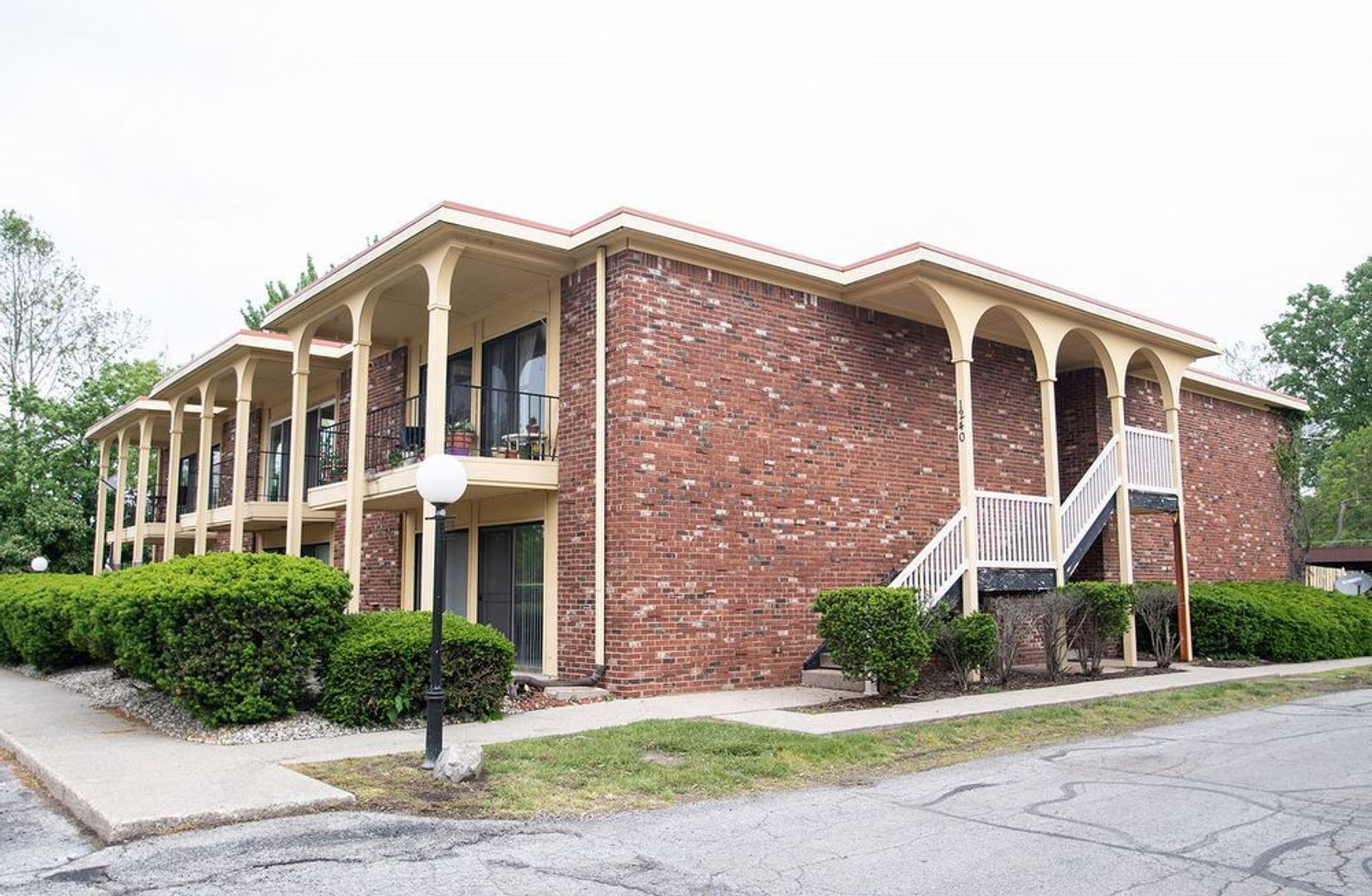Indianapolis Apartment: 1232 W 73rd Street - 1232-E