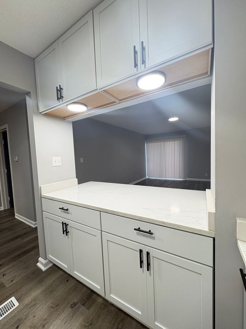 Indianapolis Apartment: 1252 W 73rd Street - 1252-D