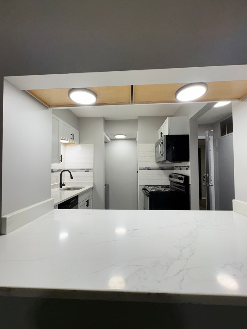 Indianapolis Apartment: 1252 W 73rd Street - 1252-D