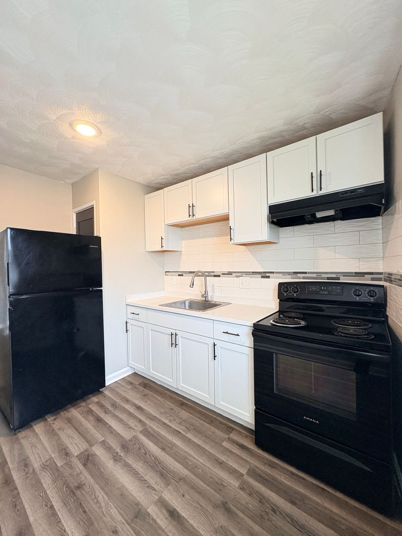 Lawrence Apartment: 9024 South Eldorado Drive