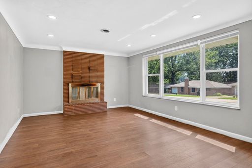 Beautifully Updated 3 Bedroom Brick Ranch with Garage! – photo 1