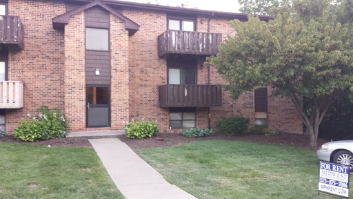 2 bd,1 ba top level Smithton condo, w/d, deck overlooking trees by Broadway and Hwy 63 – photo 1
