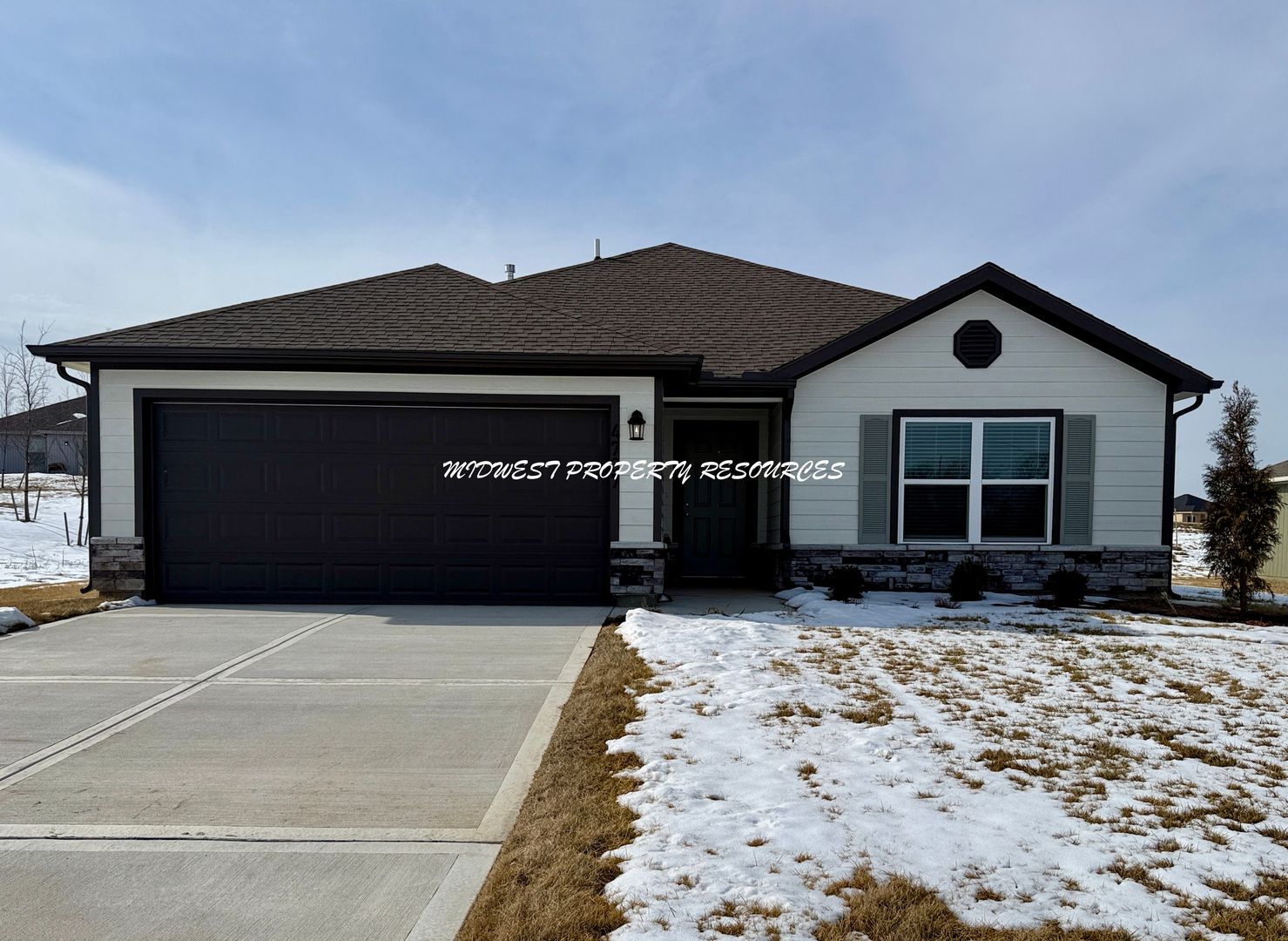 Blue Springs House: 4737 SE 5th St