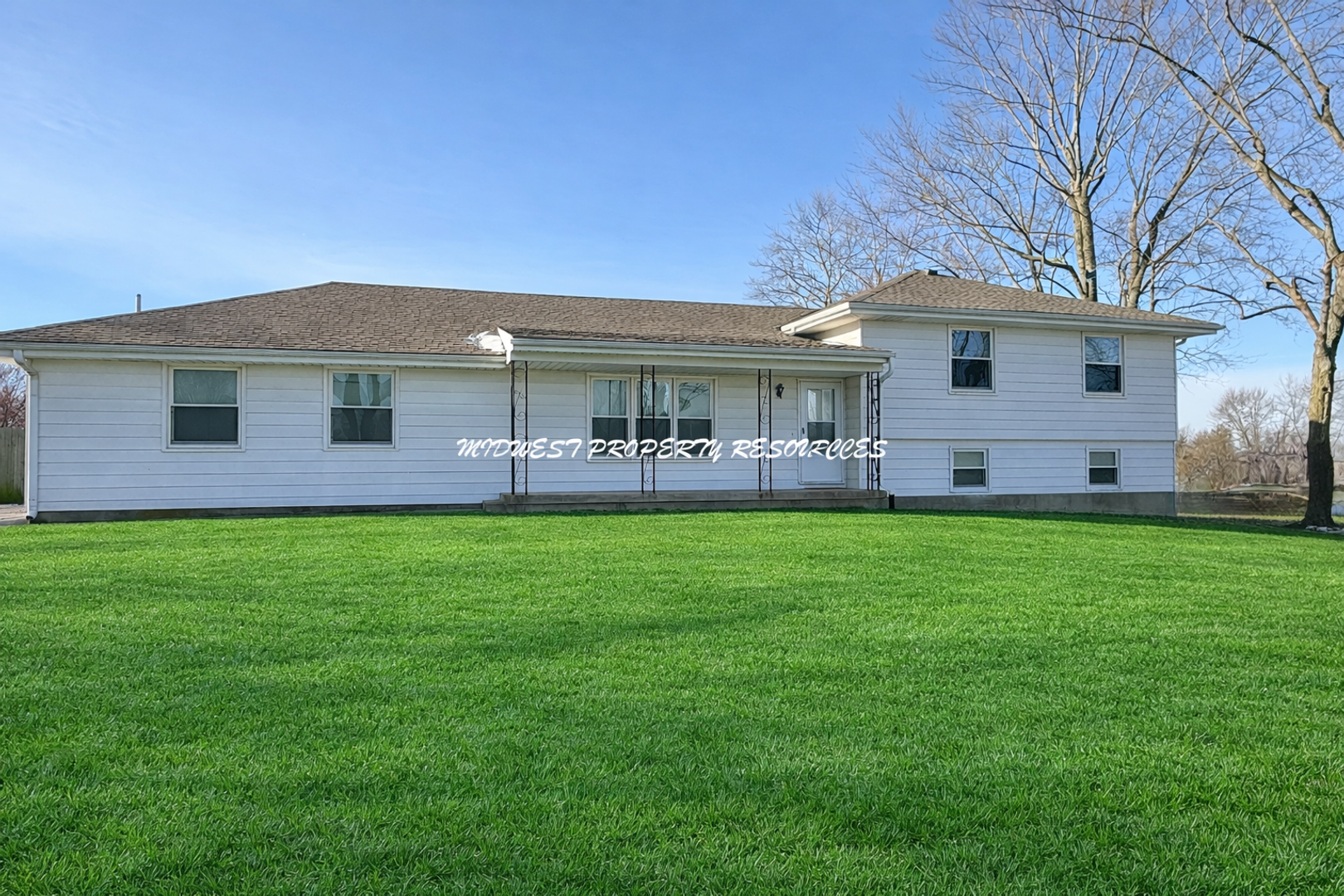 Lees Summit House: 2203 NW Chipman Rd