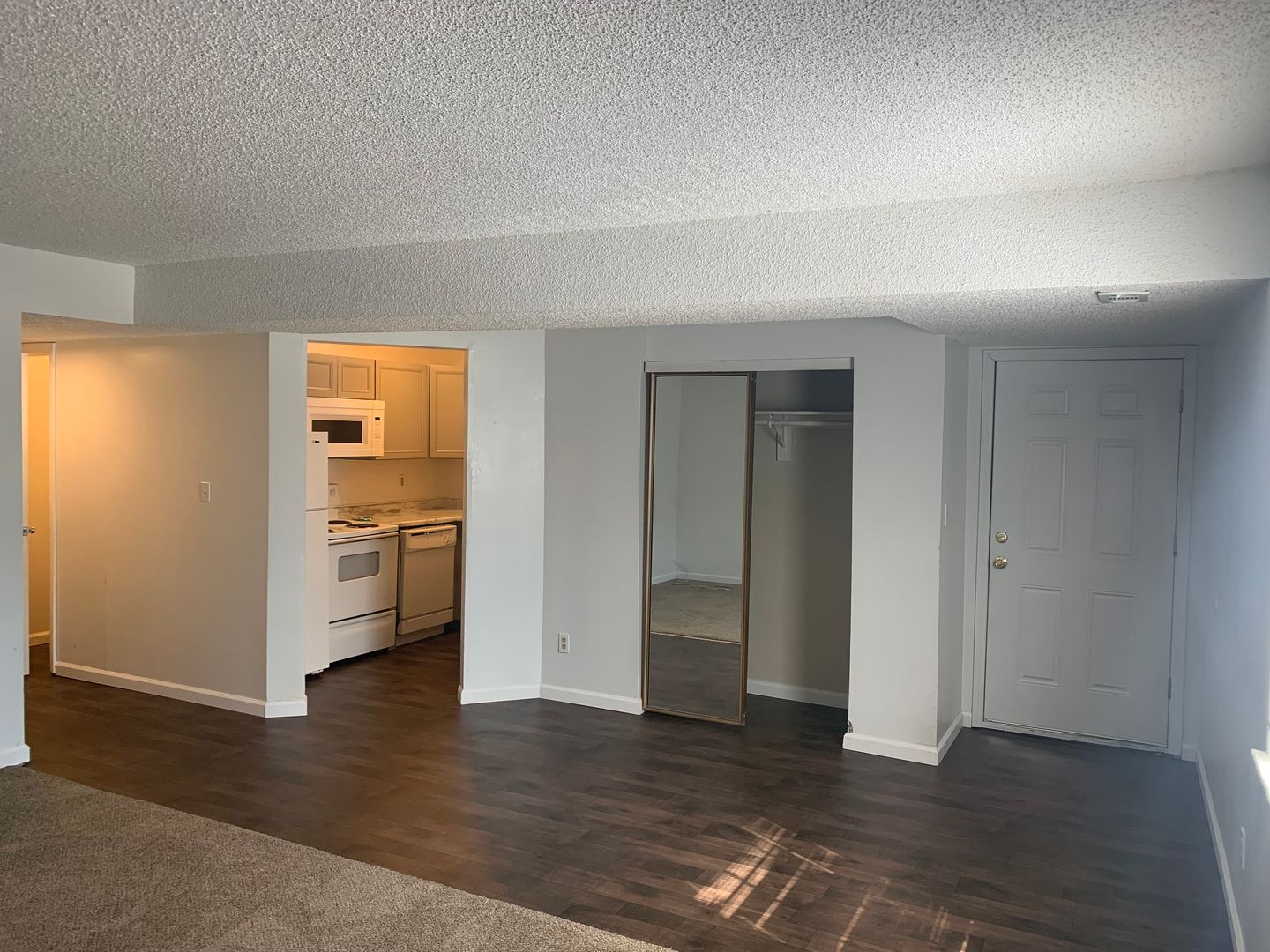 Lawrence Apartment: 630 Michigan St.