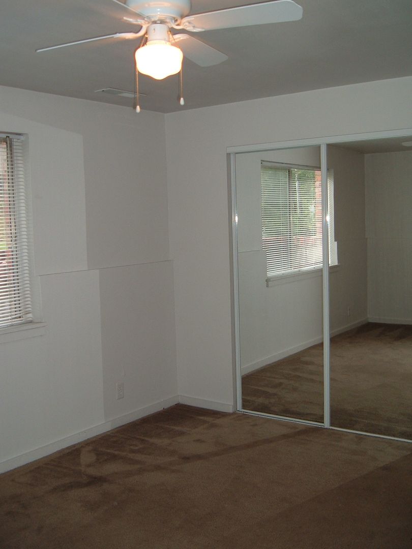 Lawrence Apartment: 1025 Mississippi St.