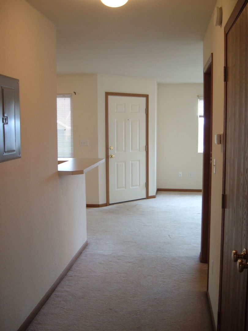 Lawrence Apartment: 501/527 California Street