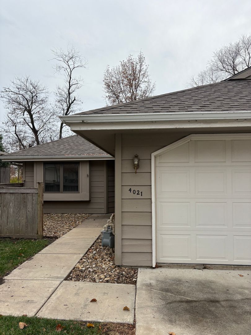 Lawrence Apartment: 4000-4026 Parkway Circle, 4000-4043 Parkway Ct