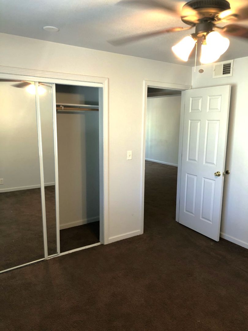 Lawrence Apartment: 1015 Mississippi St.