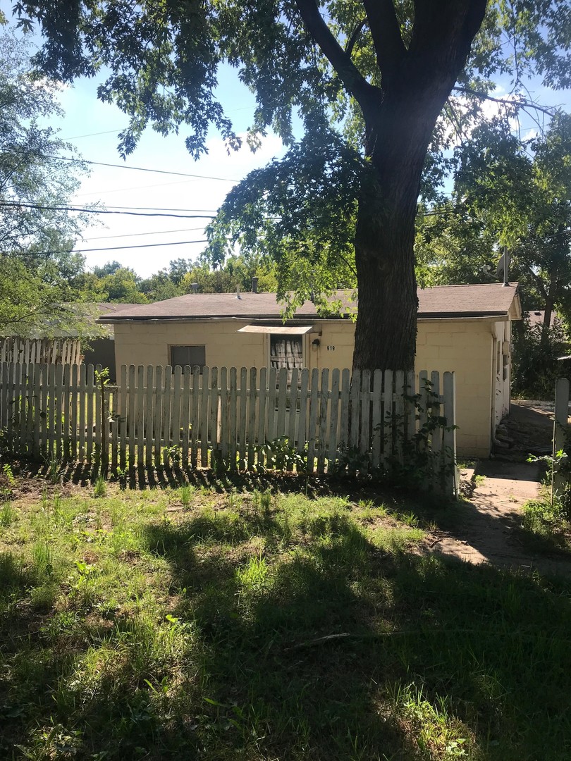 Eudora House: 919 Church St.
