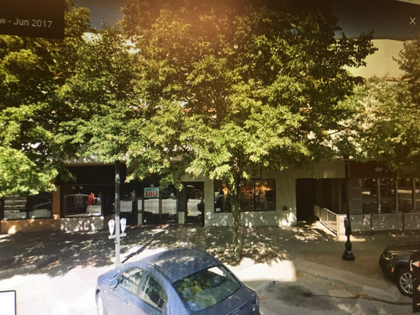 Lawrence Apartment: 911 Massachusetts