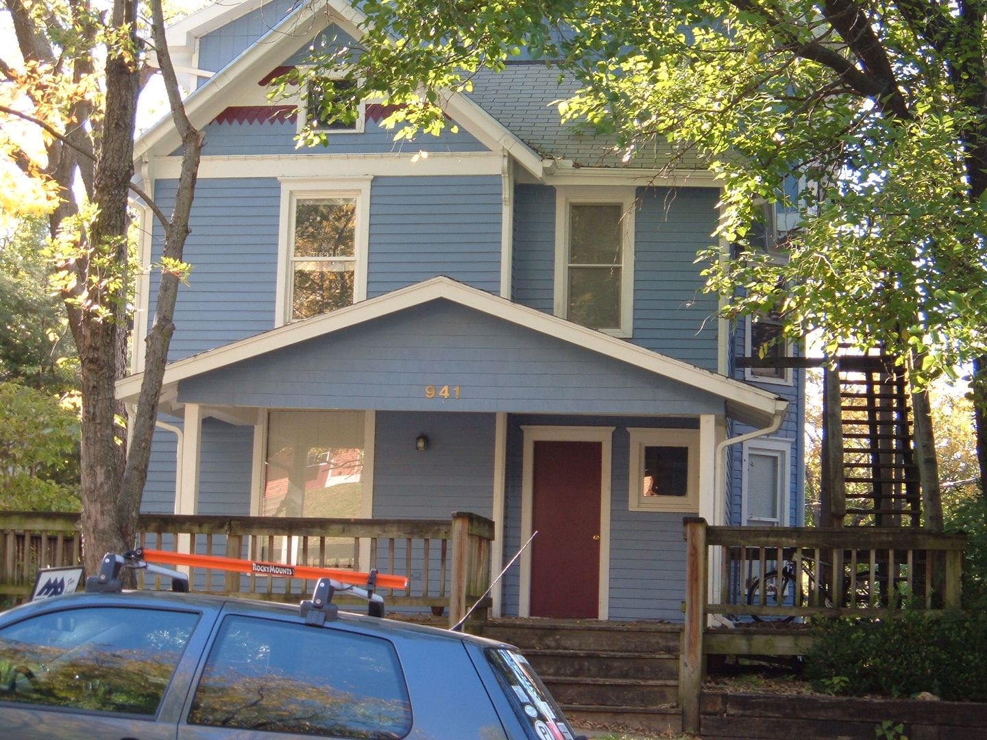 Lawrence Apartment: 941 Indiana St.