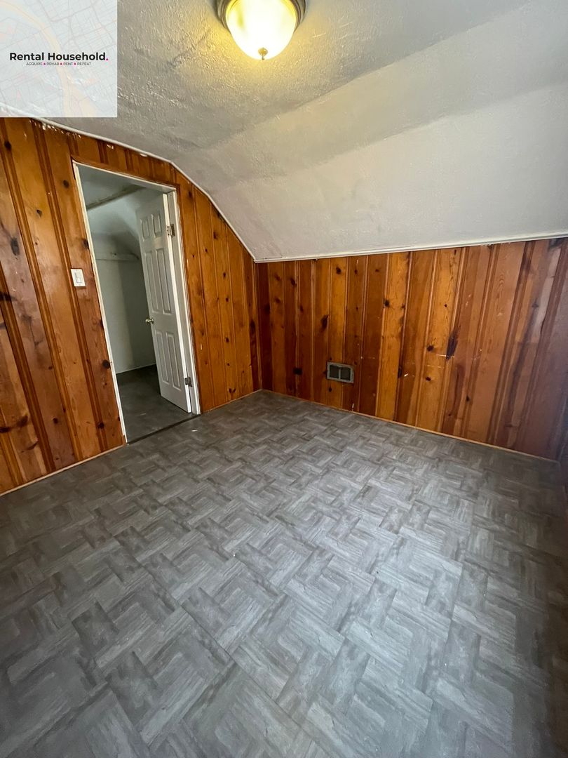 Detroit House: 12660 Appleton