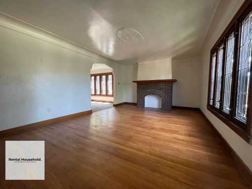 Security Deposit Special-Just $500-Gorgeous & Spacious 2 Bedroom Upper Flat~Recent Rent Drop Only $1025 a month – photo 1