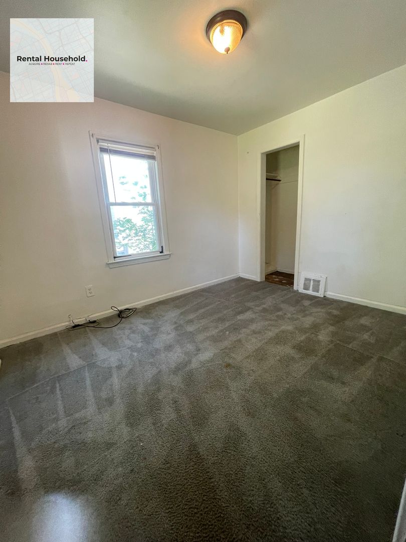 Detroit House: 19975 Norwood