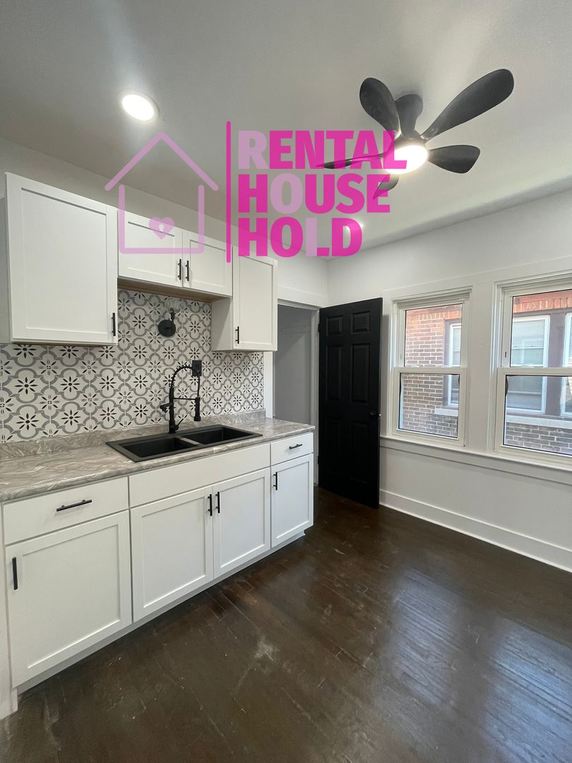 Detroit Apartment: 2696 Pasadena St - IA