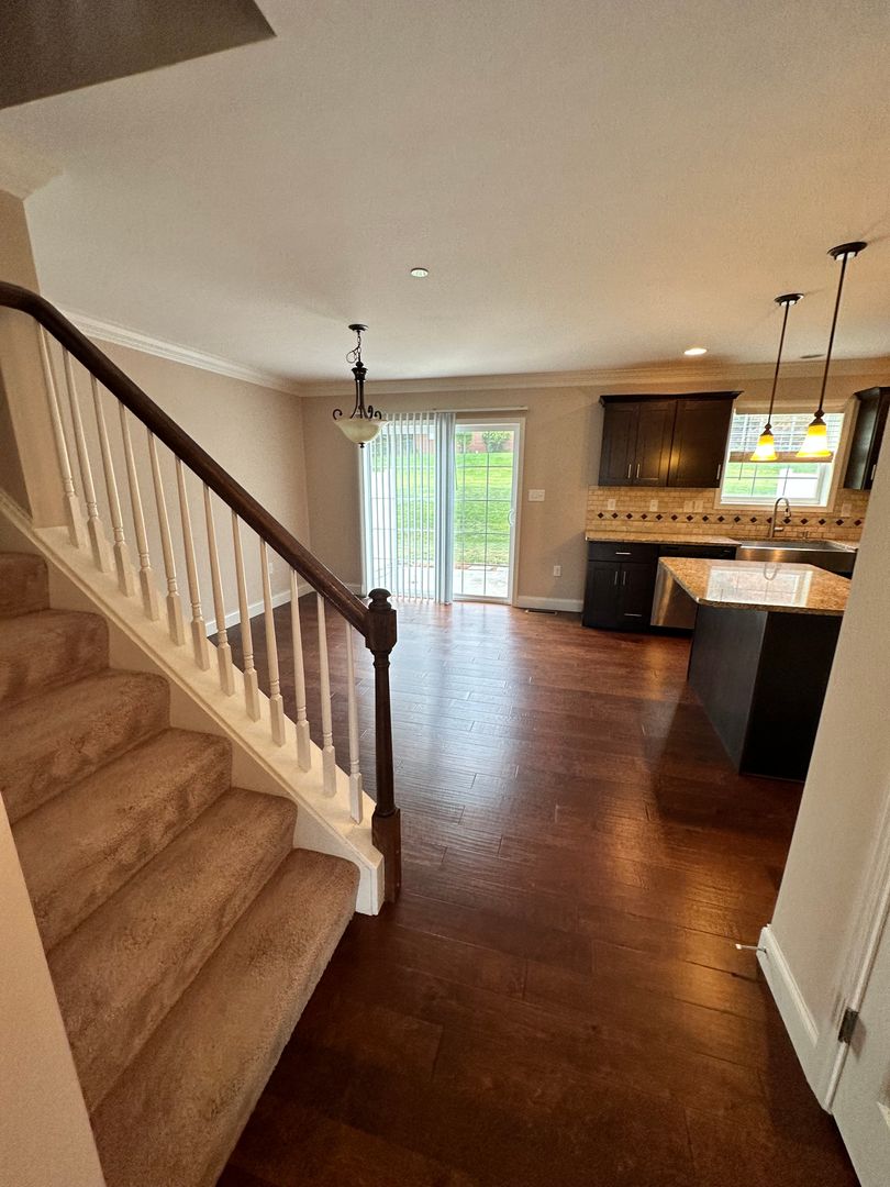 2173 Versailles Dr, Harrisburg, PA 17112